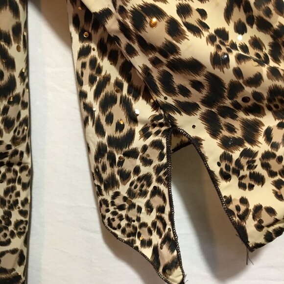 Leopard Print Layered Look Top - Picture 2 of 4